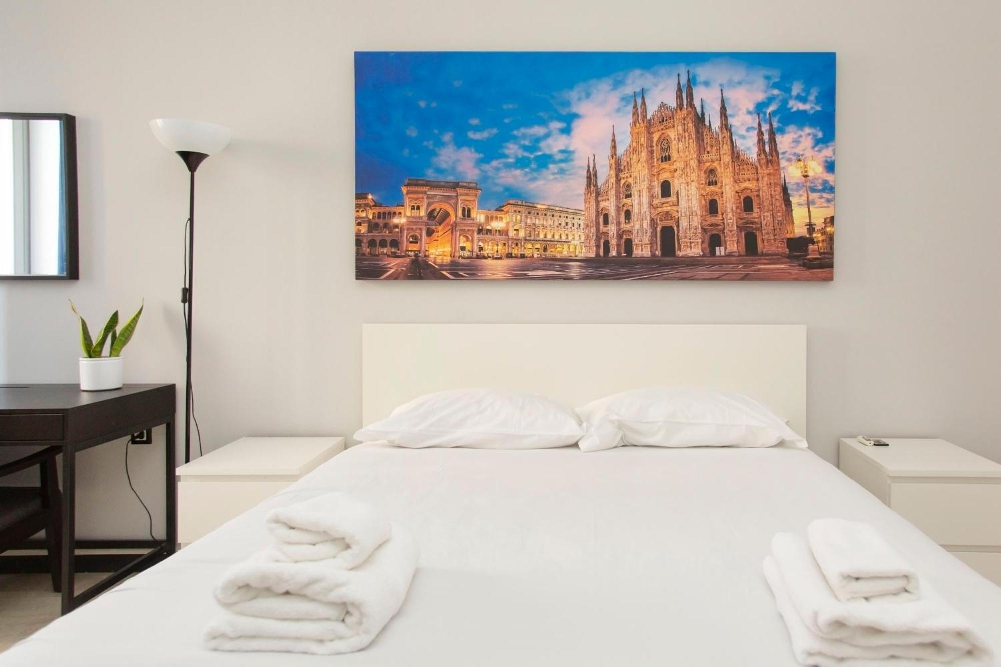 We Home - Duomo Marchese House Милано Екстериор снимка